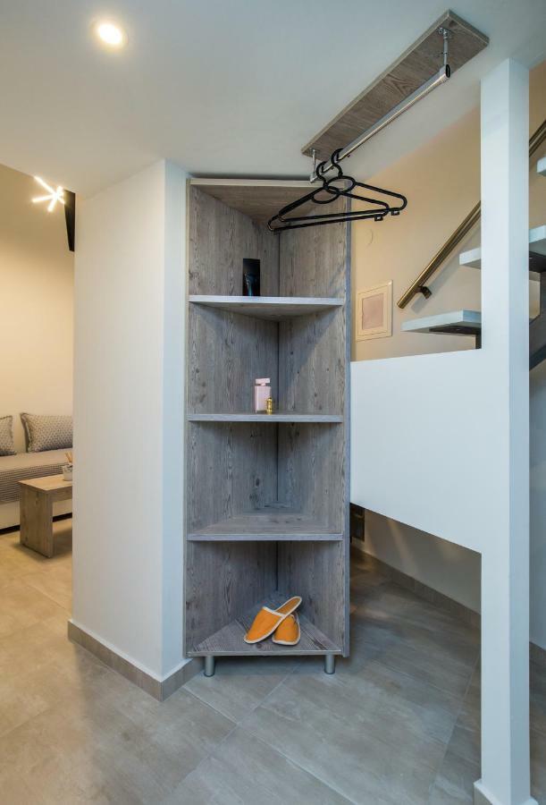 Mr & Mrs K Lofts Apartment Potos Bagian luar foto