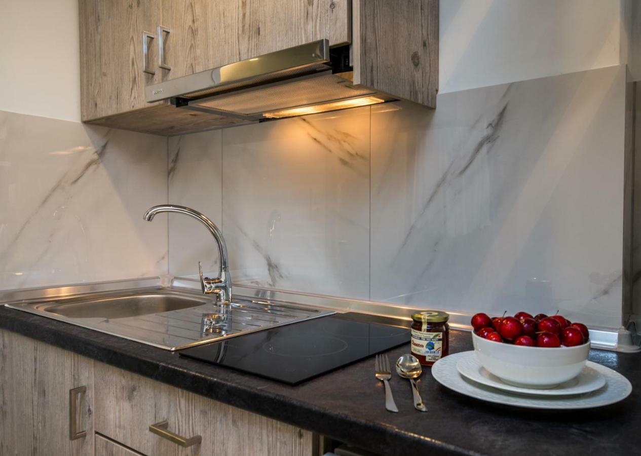 Mr & Mrs K Lofts Apartment Potos Bagian luar foto