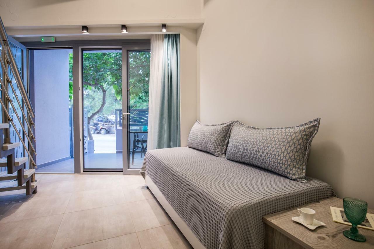 Mr & Mrs K Lofts Apartment Potos Bagian luar foto